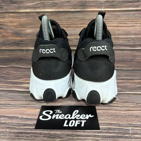 women's react art3mis black white